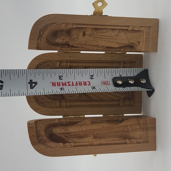 587- Catholic Altar Religious Portable Holy Family Box Hand Carved Wooden Box - Picture 5 of 7